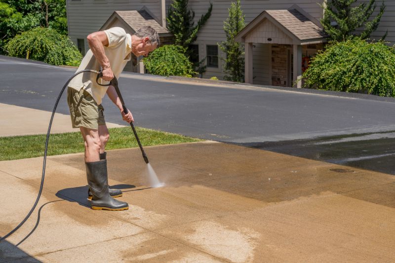 Driveway and Sidewalk Powerwashing